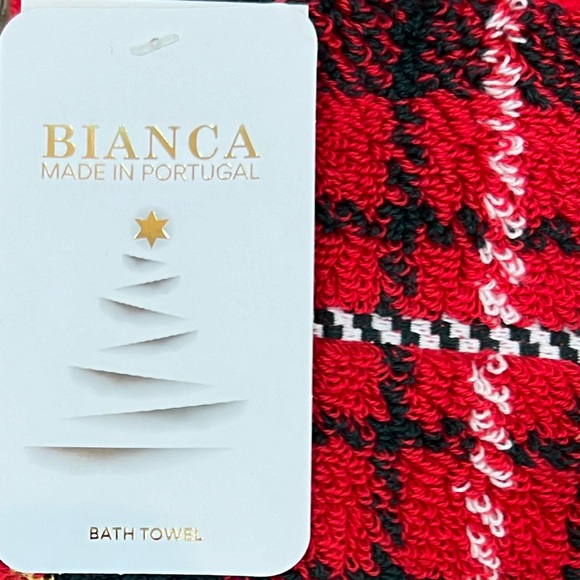 Bianca - ‘Winter Plaid bundle’ bath towel set. NWT Firm! - Picture 5 of 5